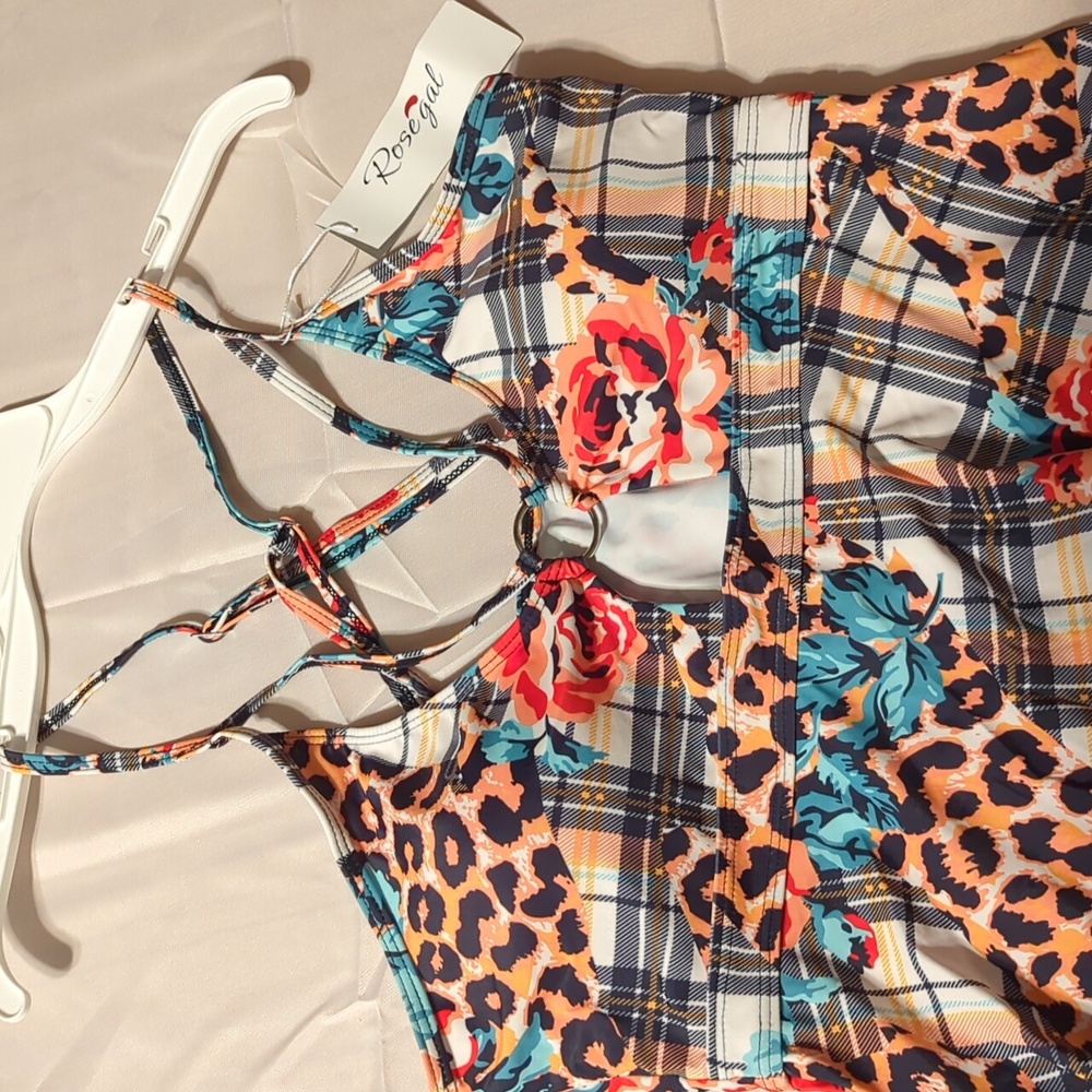 Floral and Leopard Print Swimming Suit - Picture 3 of 8